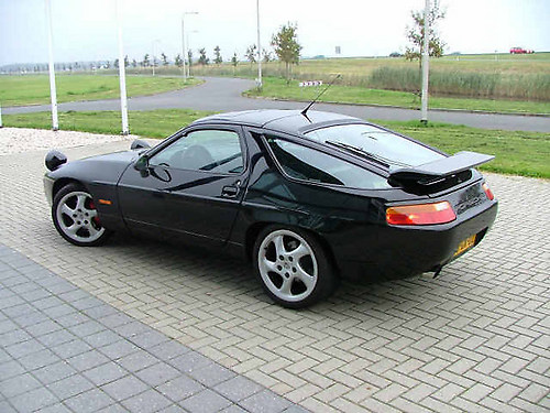 Porsche 928 S