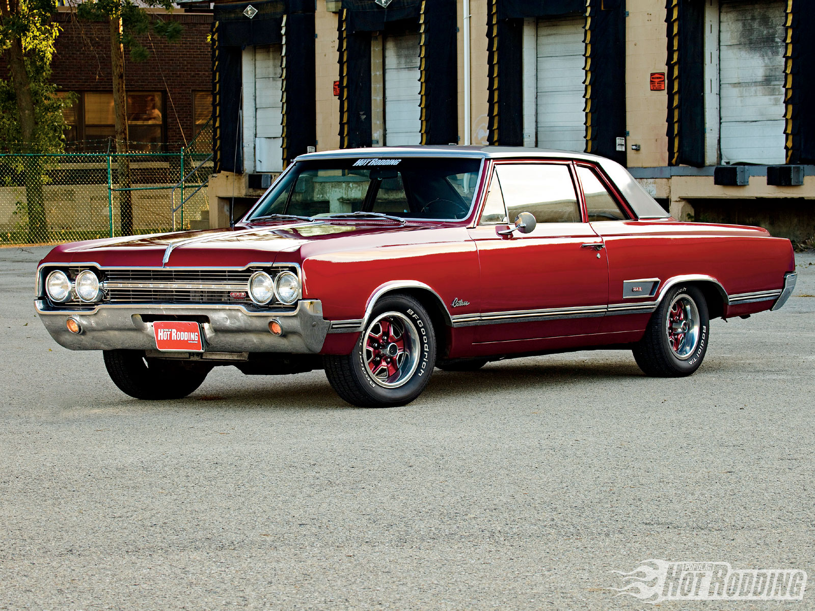 Oldsmobile F-85 Cutless