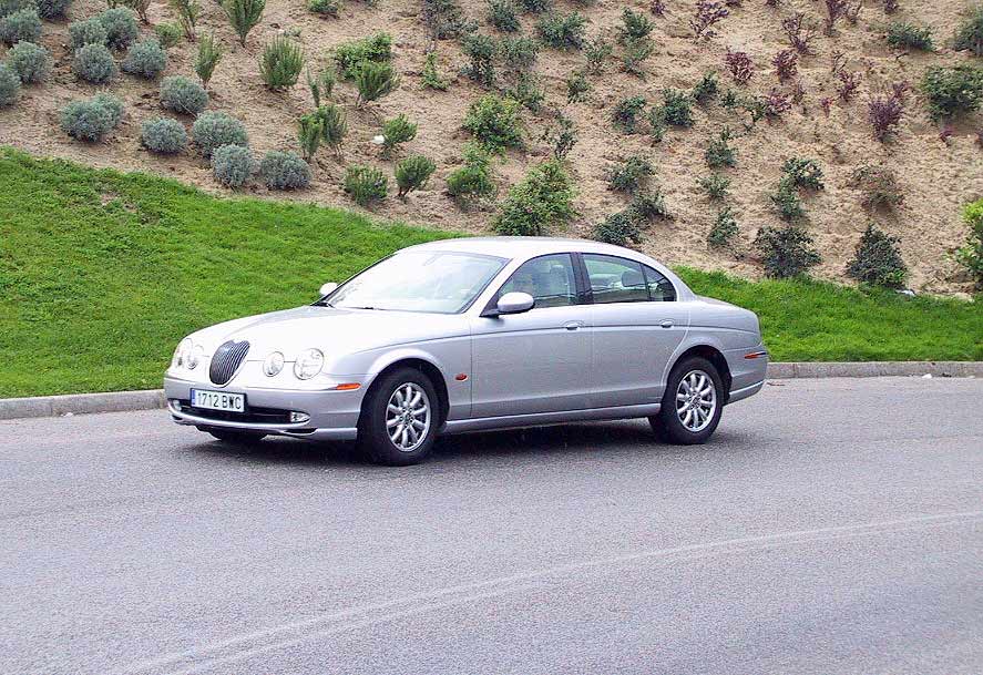 Jaguar S-Type 30