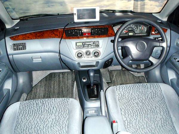 Mitsubishi Lancer Cedia MX-E