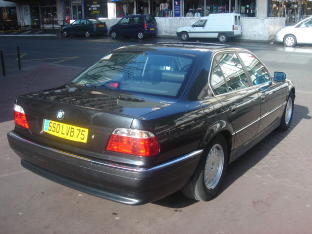 BMW 728i