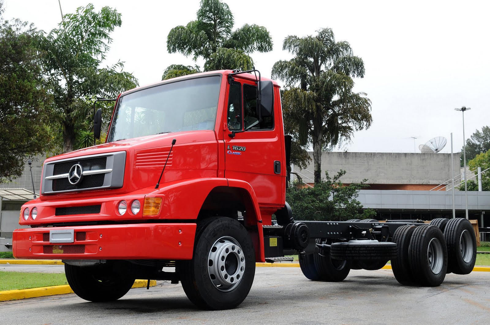 Mercedes-Benz L 1620