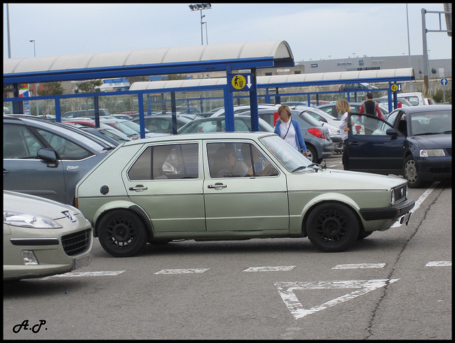 Volkswagen Golf I GLD