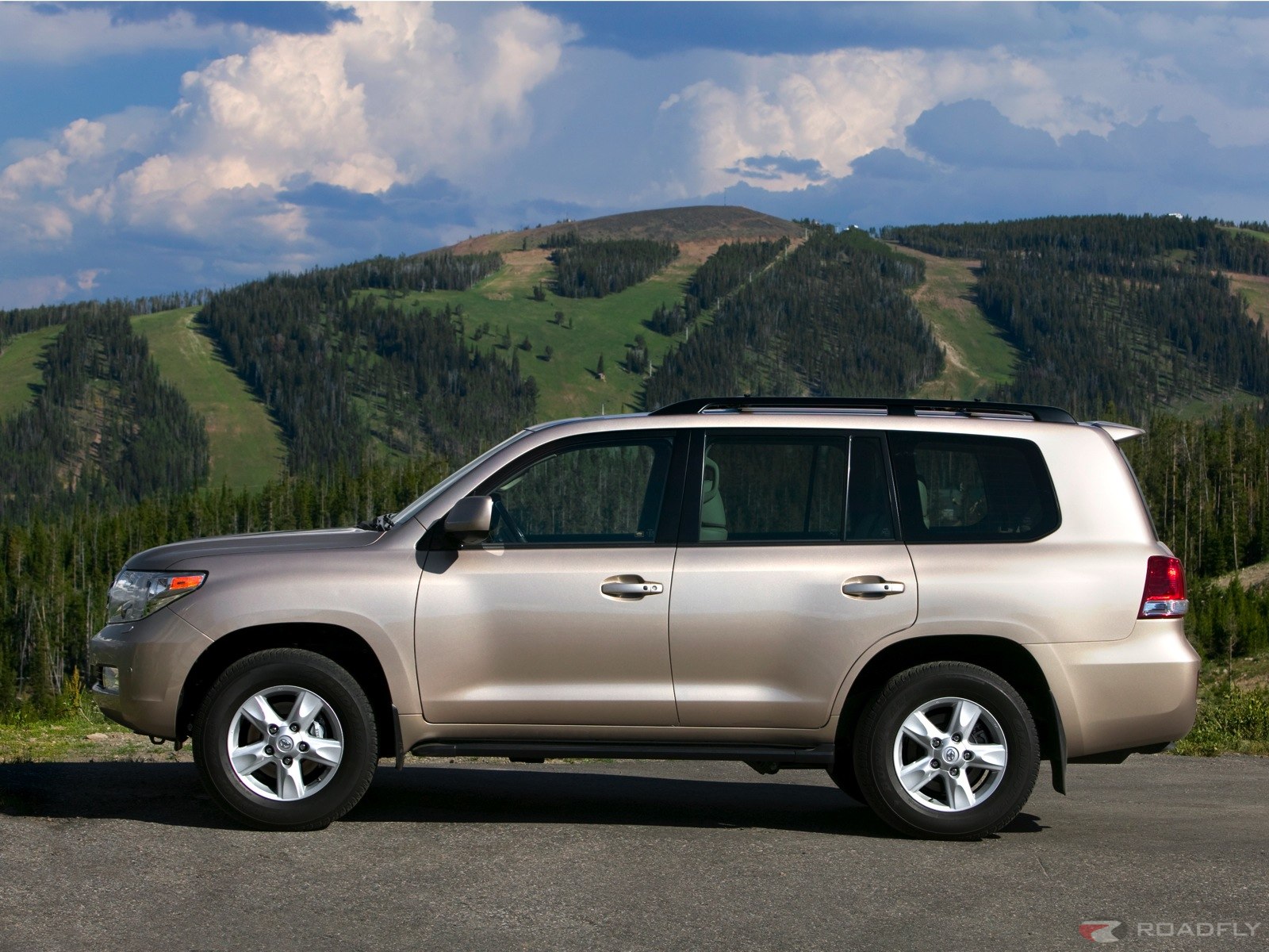 Toyota Land Cruiser V8