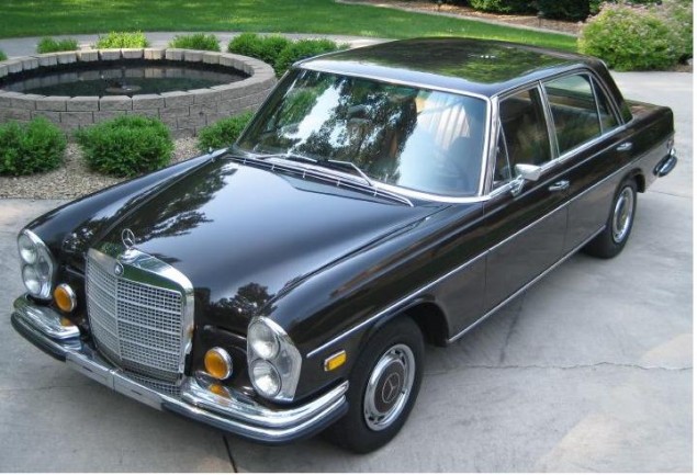 Mercedes-Benz 300SEL