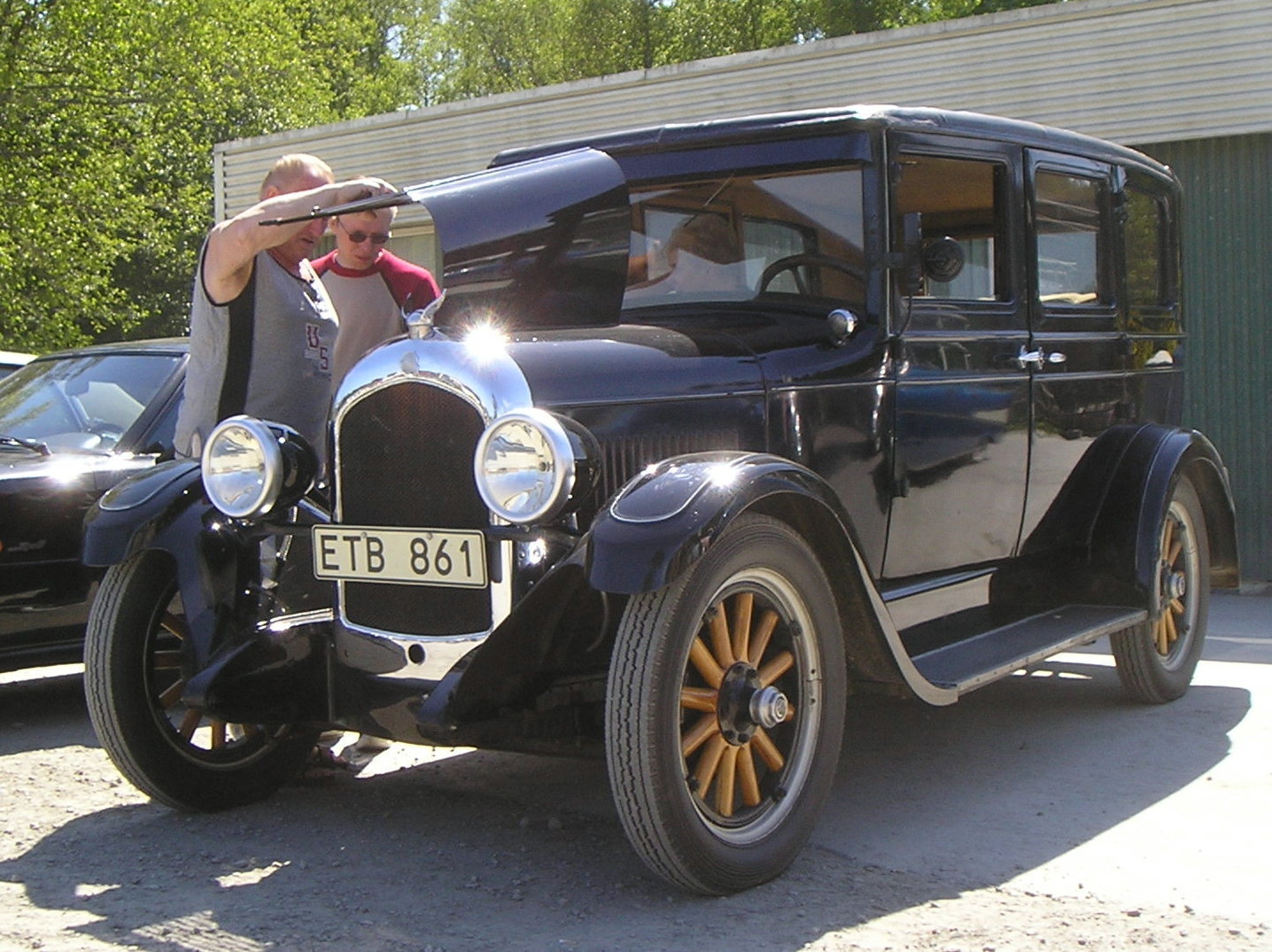 Chrysler Series 60 sedan
