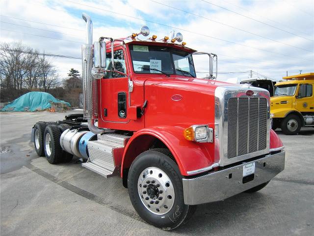 Peterbilt 365