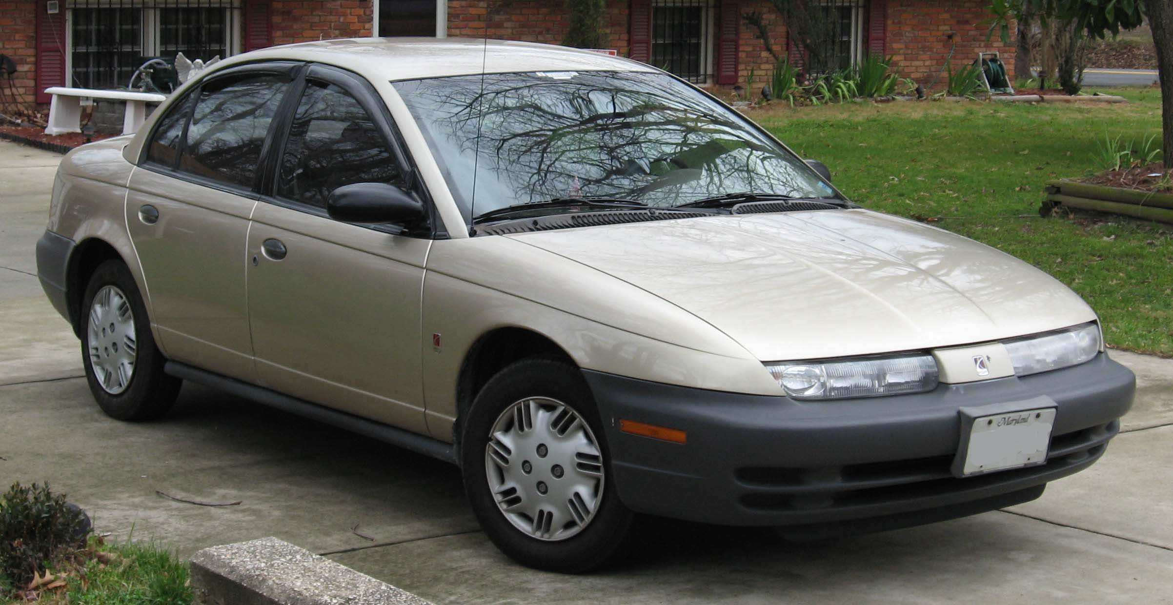 Saturn SL