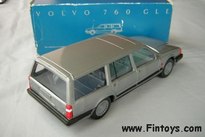 Volvo 760GLE wagon