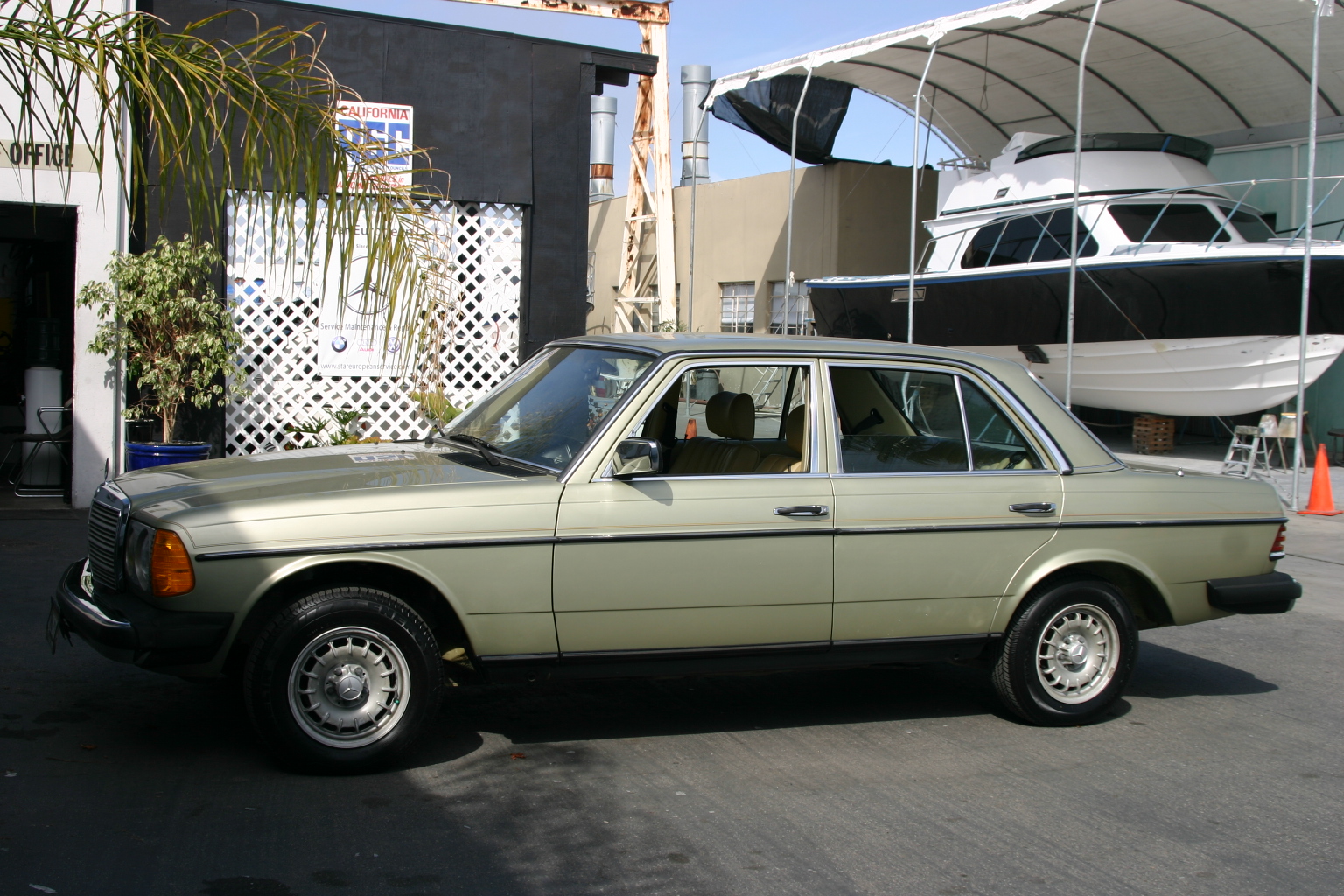 Mercedes-Benz 300D Lang