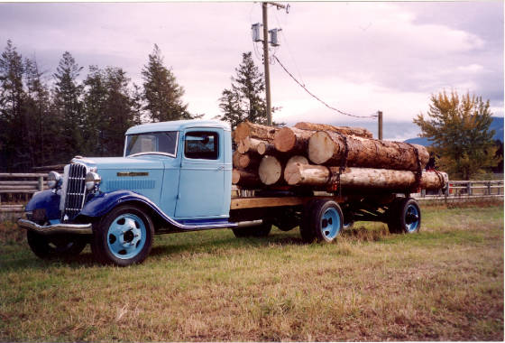 Maple Leaf Truck