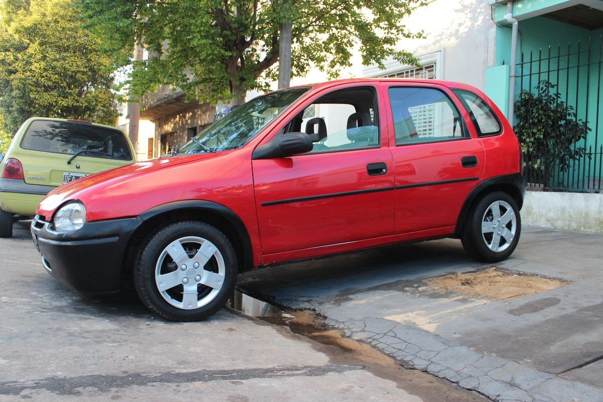 Chevrolet Corsa Swing 16