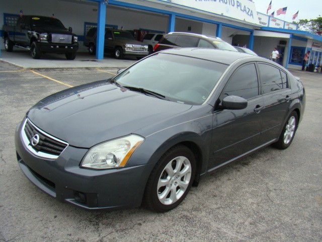 Nissan Maxima SL V6