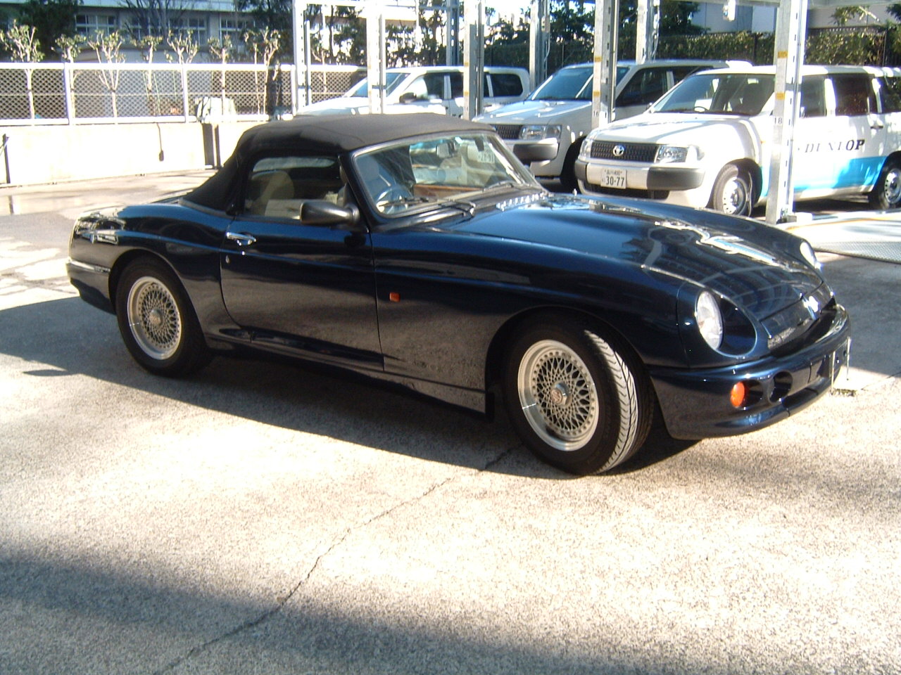 MG RV8