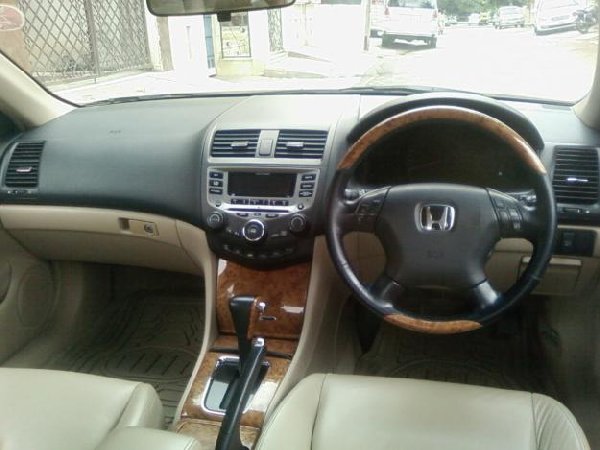 Honda Accord 30 V6