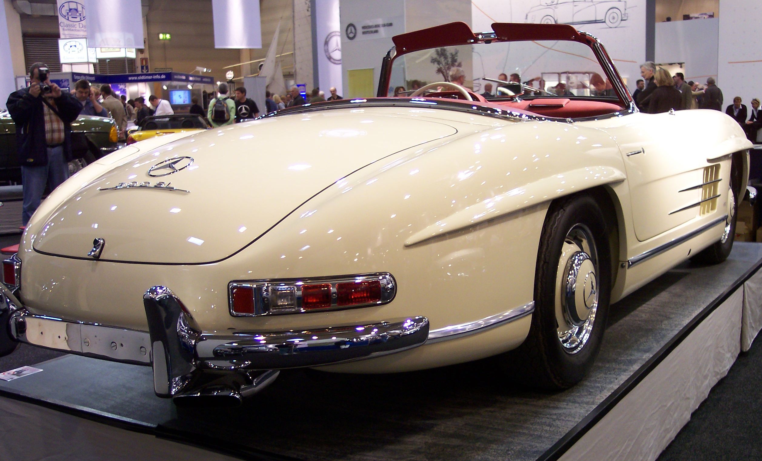 Mercedes-Benz SL 300