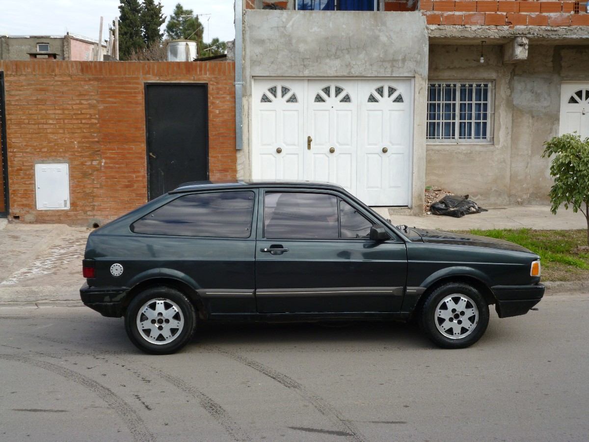 Volkswagen Gol GL 18