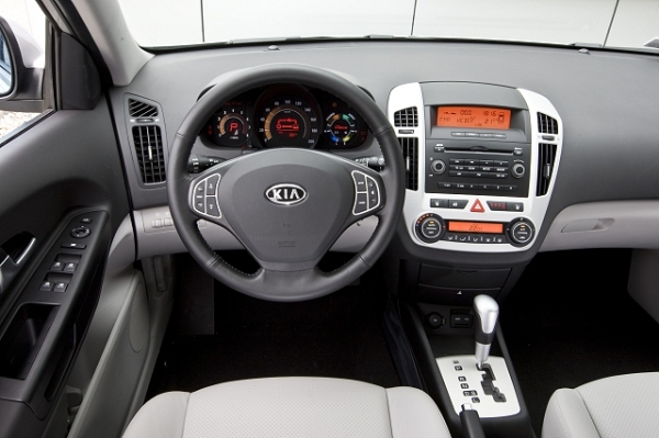 KIA Cee`d 16 16V