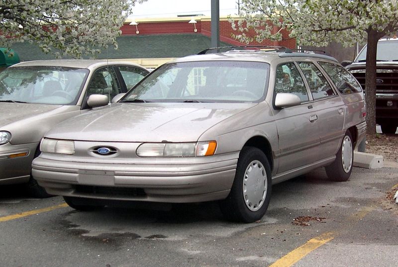 Ford Taurus Wagon