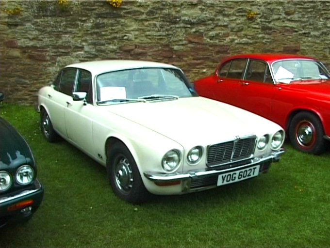 Jaguar XJ6 L