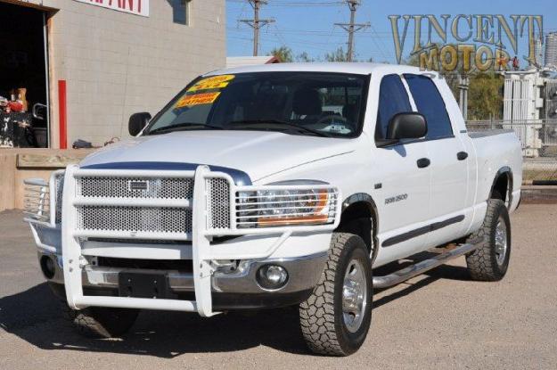 Dodge Ram 2500 SLT Heavy-Duty MegaCab 4x4