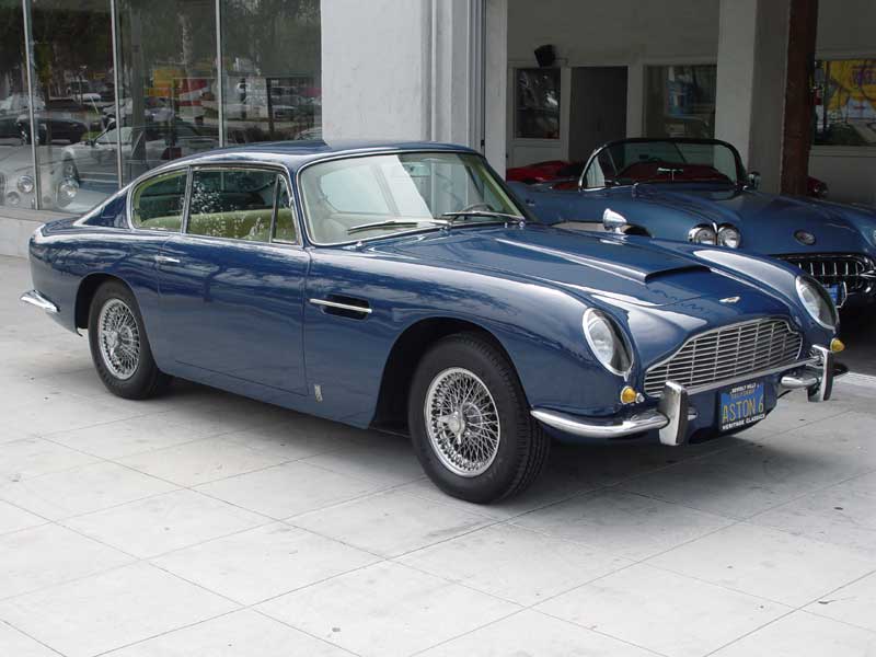 Aston Martin DB6