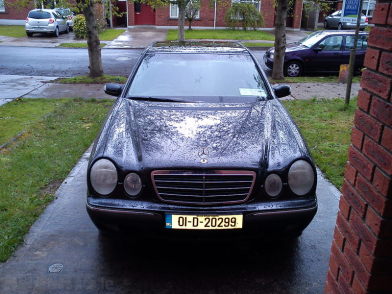 Mercedes-Benz E220CDi