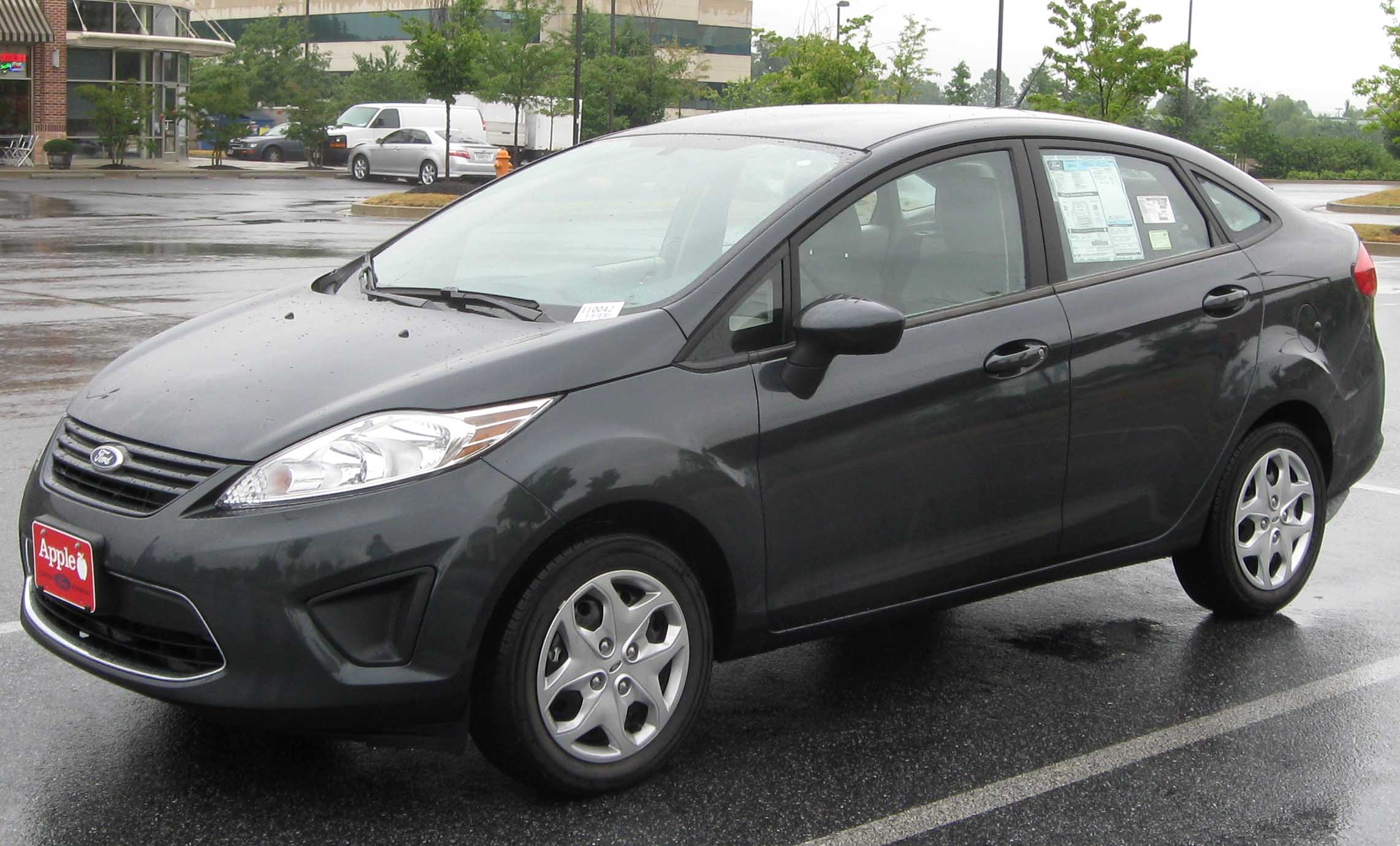 Ford Fiesta Sedan