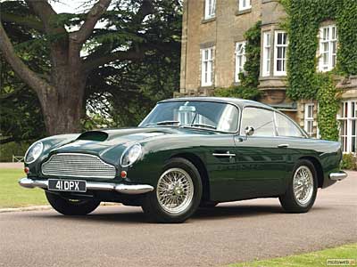 Aston Martin DB4