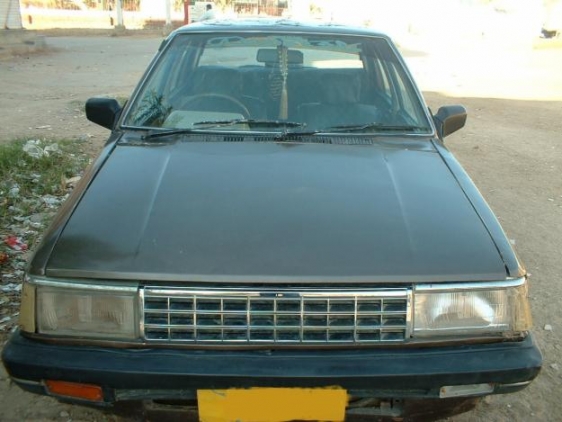 Nissan Sunny 13 DX