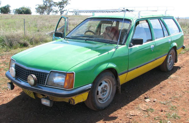 Holden Commodore L VB