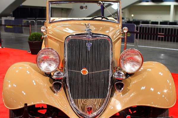 Ford Model A Deluxe Cabriolet