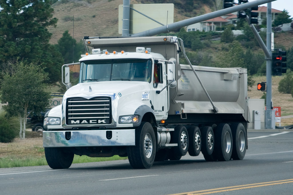 Mack GU703 Granite