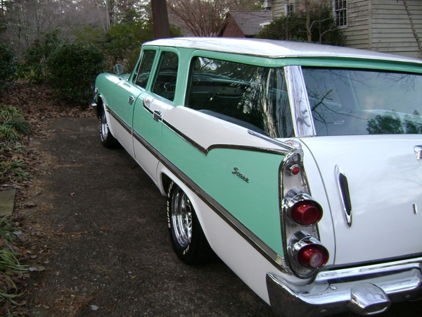 Dodge Sierra Station wagon