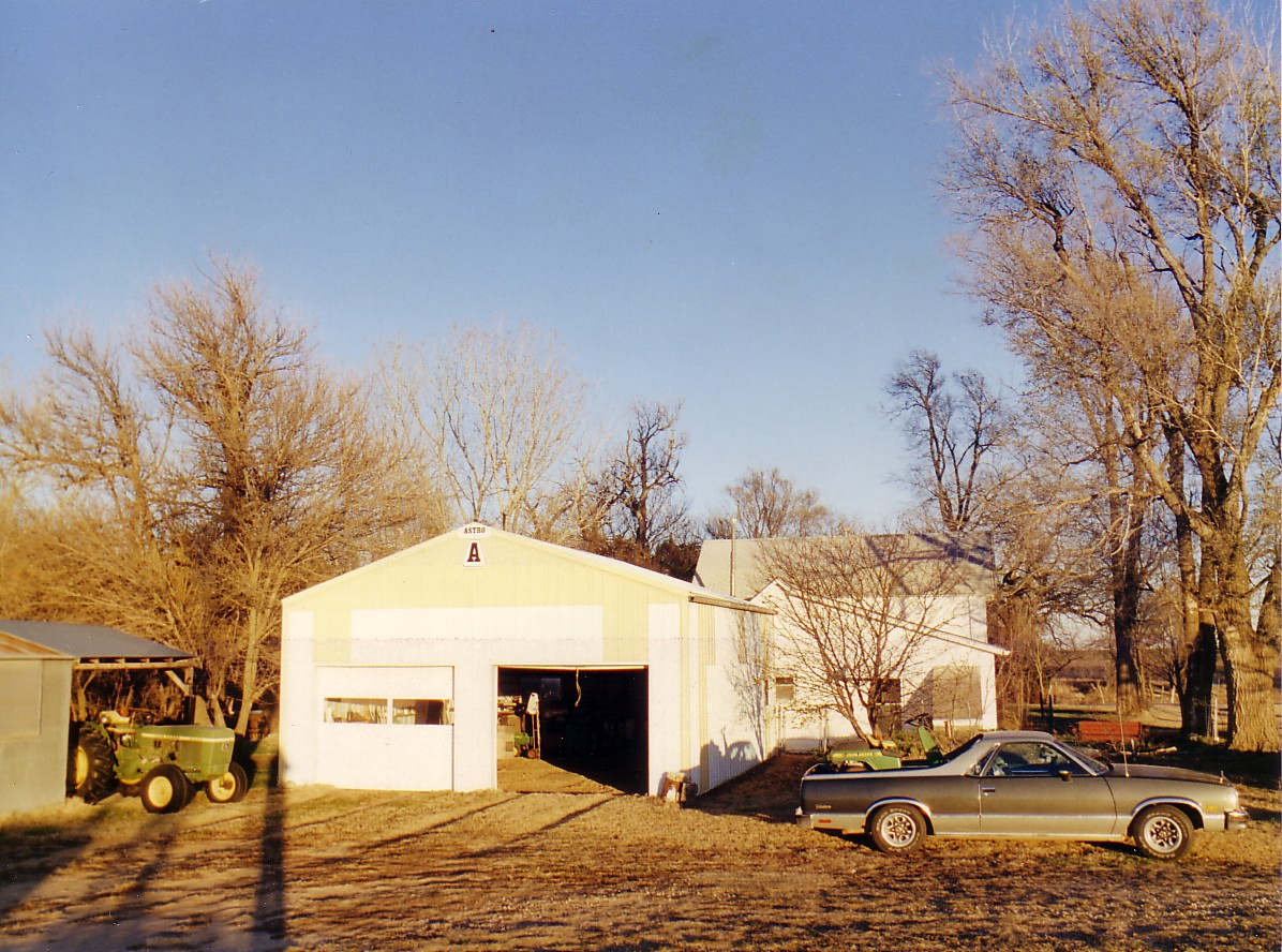 GMC Caballero Amarillo