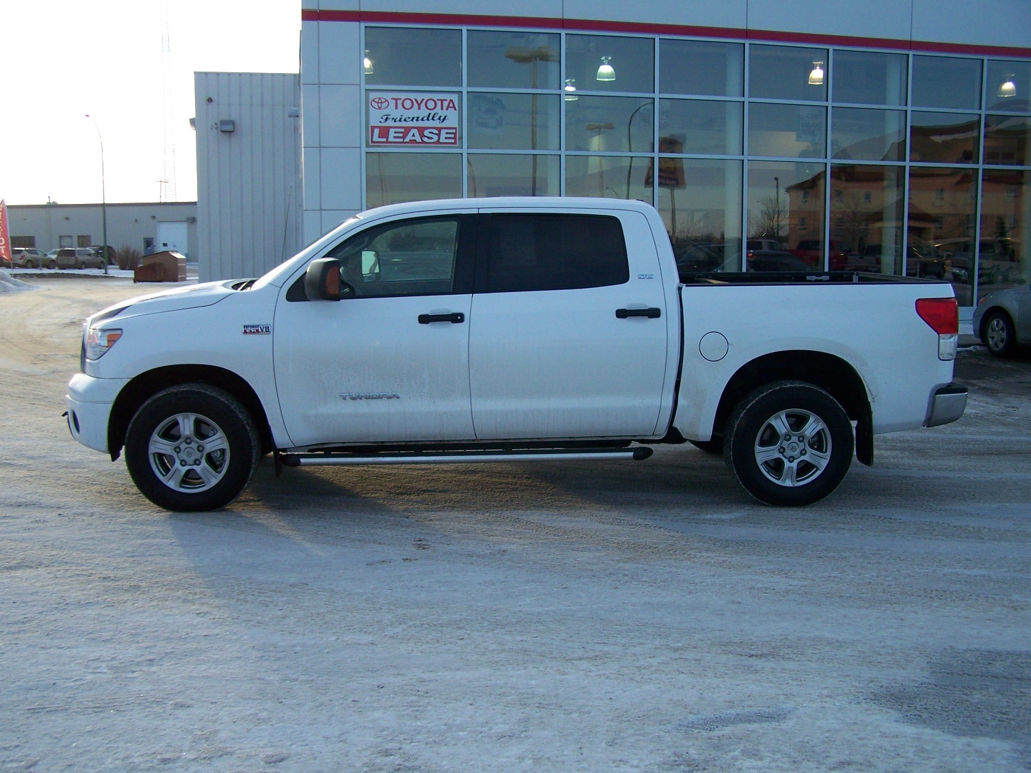 Toyota Tundra SR5 V8 57L Crew Max