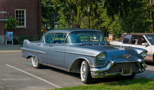 Cadillac Series 62 Sedan de Ville