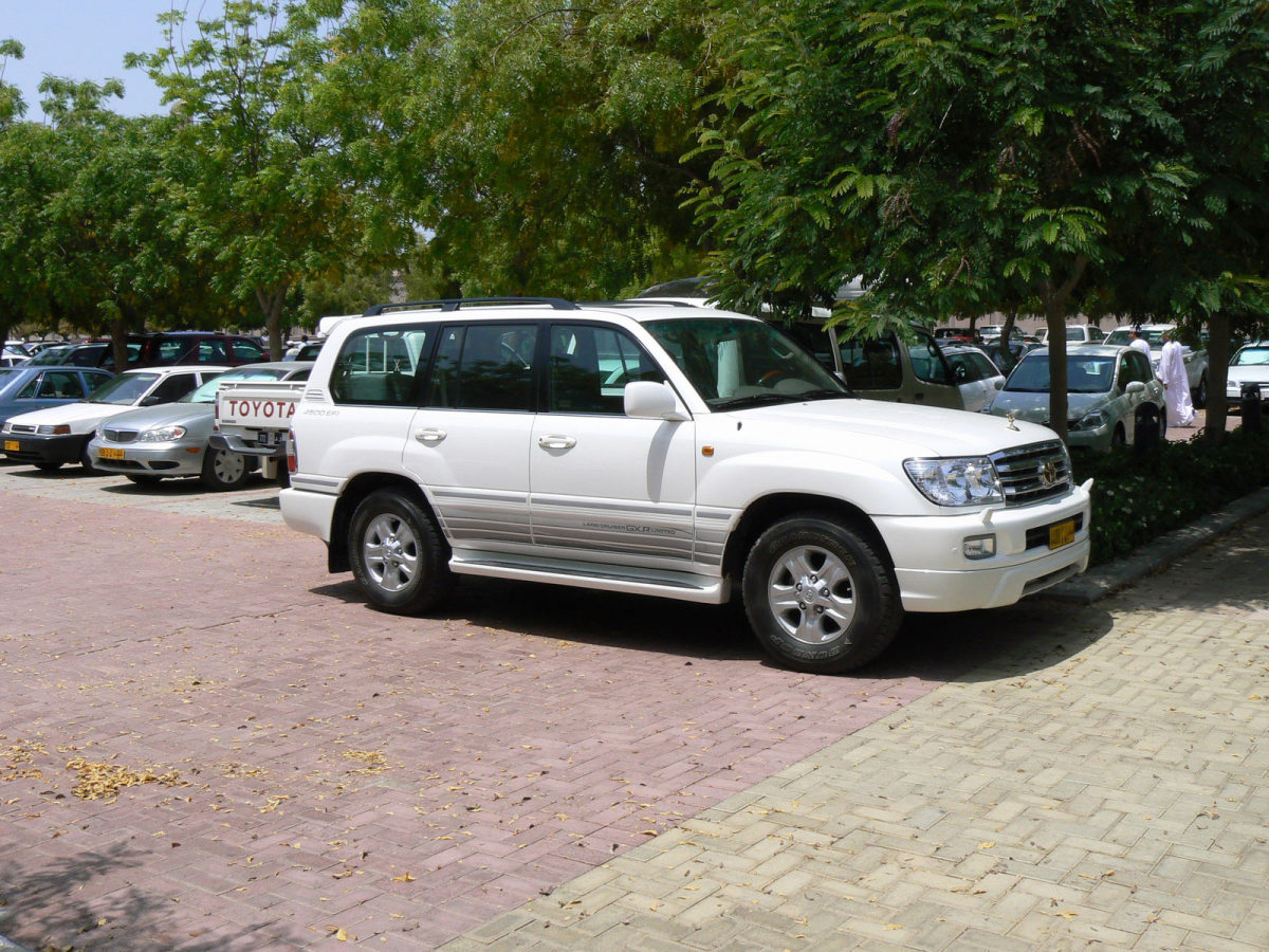 Toyota Land Cruiser GX-R Limited