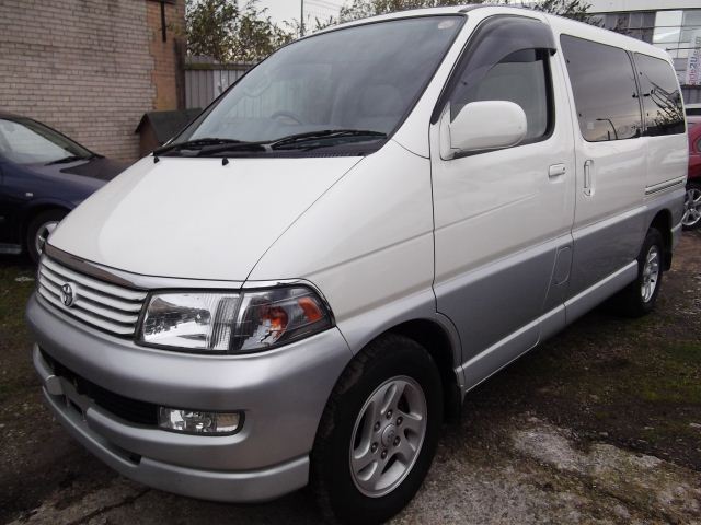 Toyota Hiace Regius 30TDi