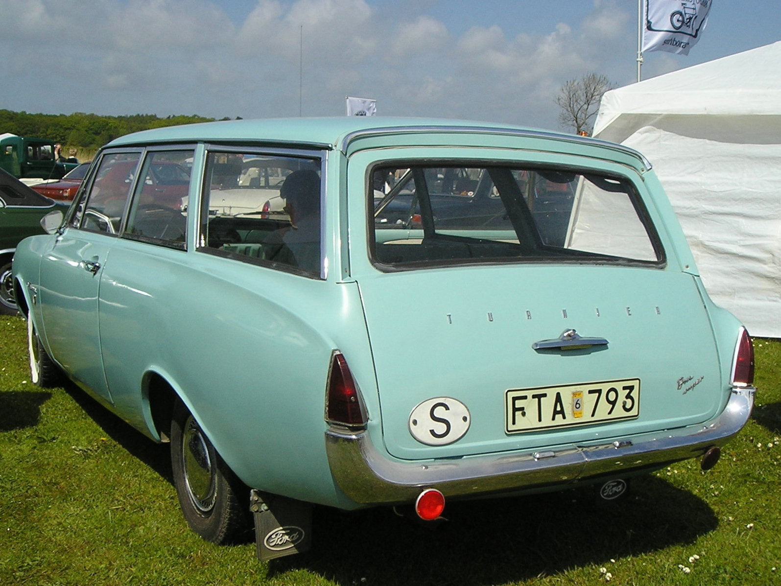 Ford Taunus 17M Courier wagon