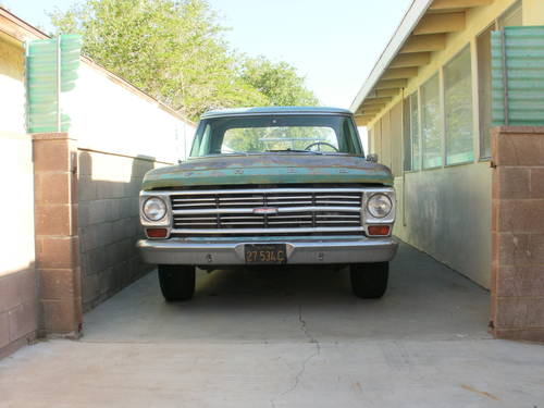 Ford F-100 Long Bed