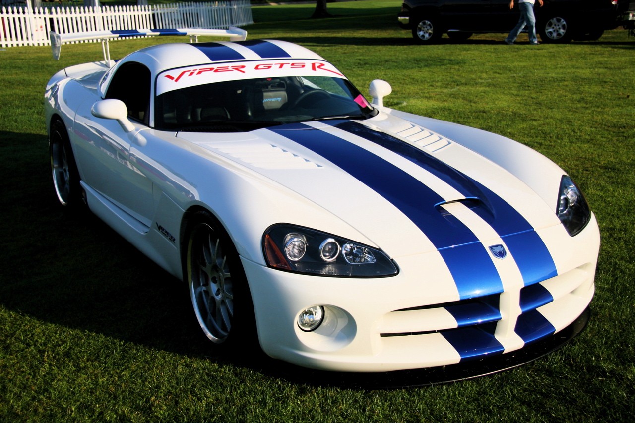 Dodge Viper GTS-R