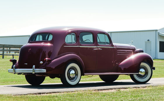 Cadillac Series 70 Fleetwood Touring Sedan