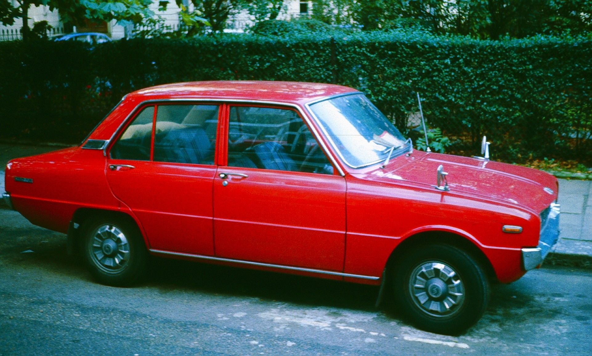 Mazda 1000