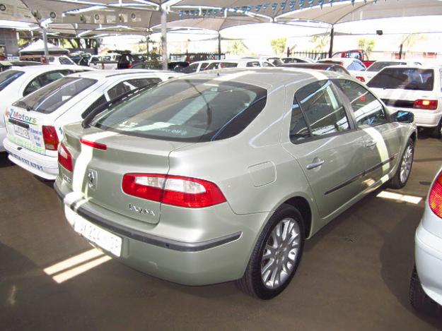 Renault Laguna 30