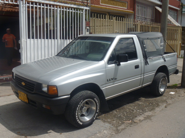 Chevrolet Luv 1600 DLX