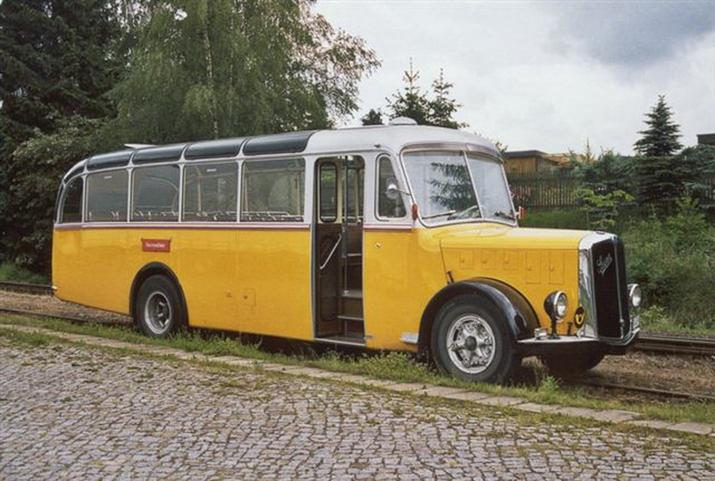 Saurer Bus