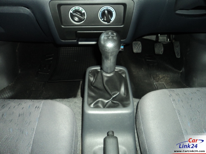 Suzuki APV 16 GL Suzuki APV 16 GL