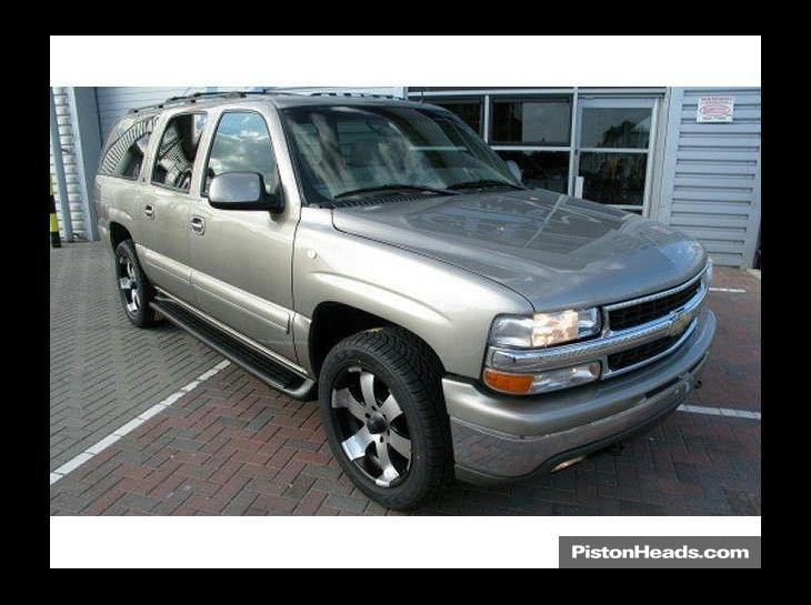 Chevrolet Suburban LT 4X4