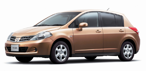 Nissan Tiida SE 16 Hatchback